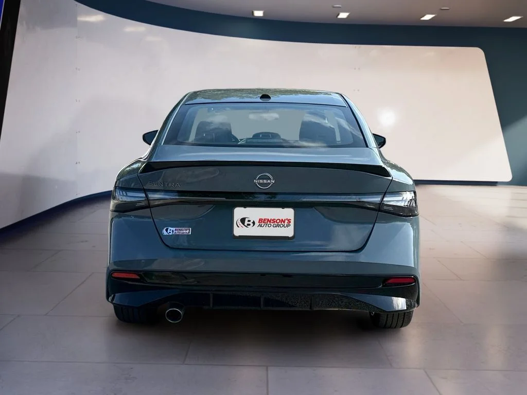 New 2027 Gray Nissan SR image 4