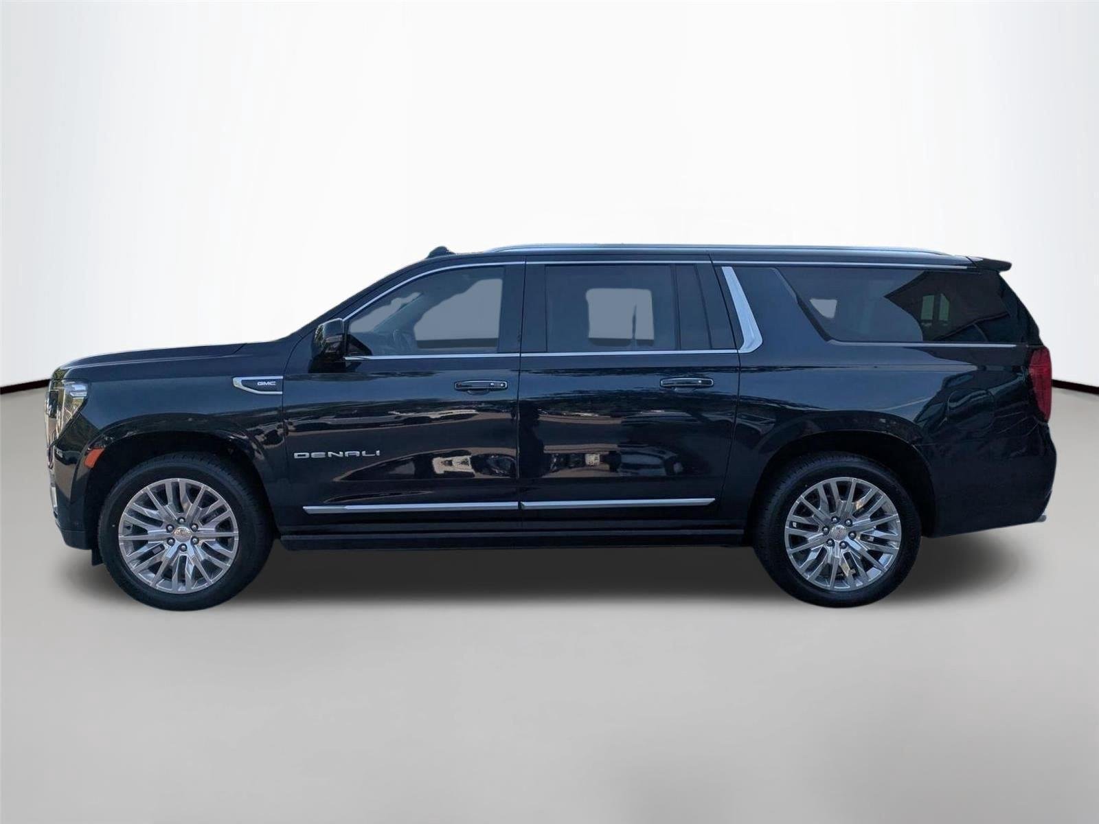 Used 2024 Midnight Blue Metallic GMC Denali image 9