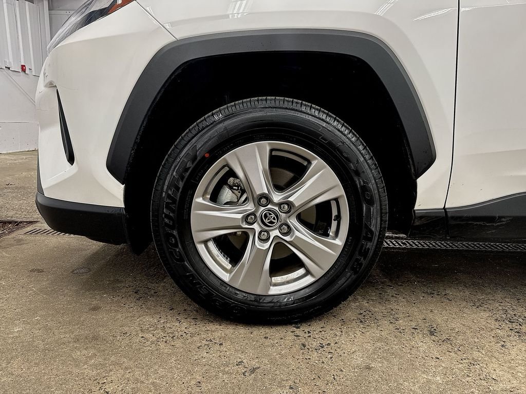 Used 2025 White Toyota XLE image 16