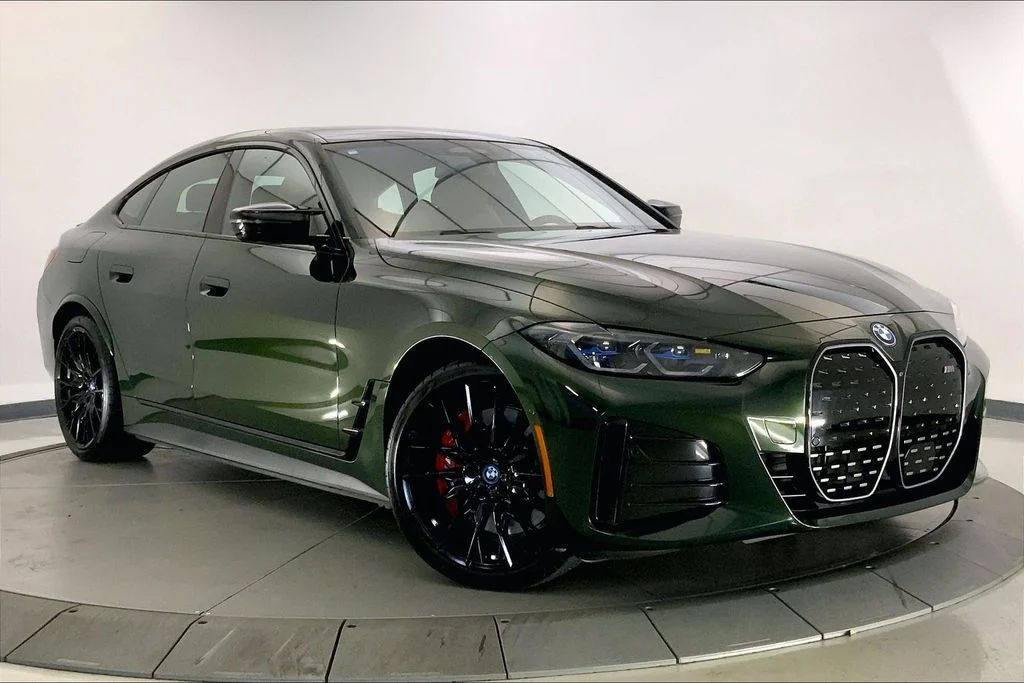 2023 BMW i4 M50's photo