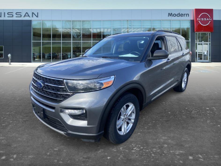 Used 2022 Gray Metallic Ford XLT image 1