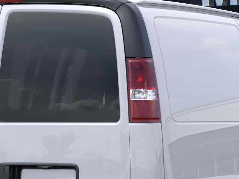 New 2026 Summit White GMC Work Van image 11