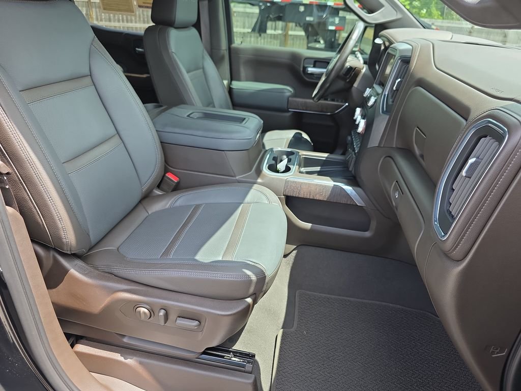 Used 2021 Black GMC Denali image 39