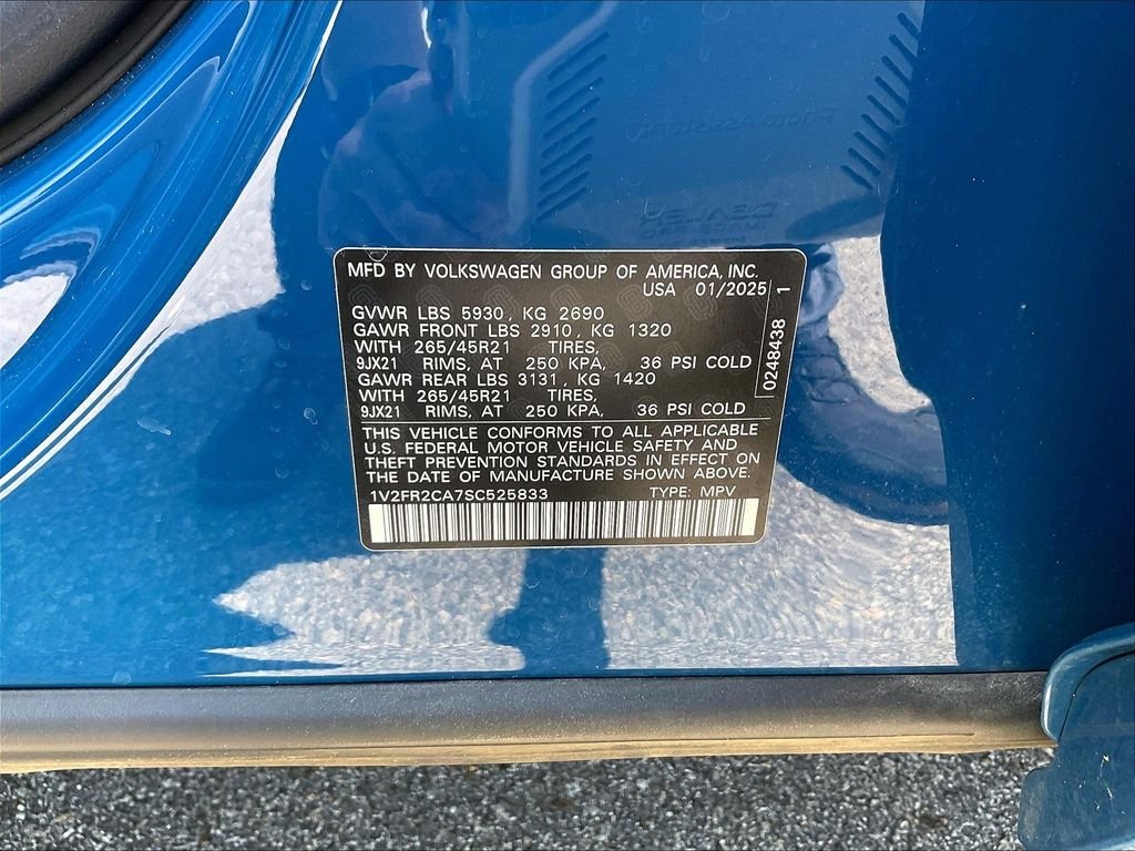 Used 2025 Mountain Lake Blue Metallic Volkswagen 2.0T SEL Premium R-Line image 33