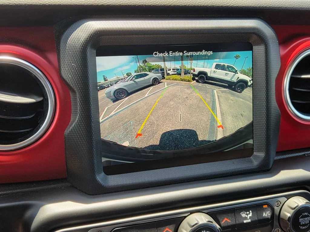 Used 2022 Gray Jeep Rubicon image 23