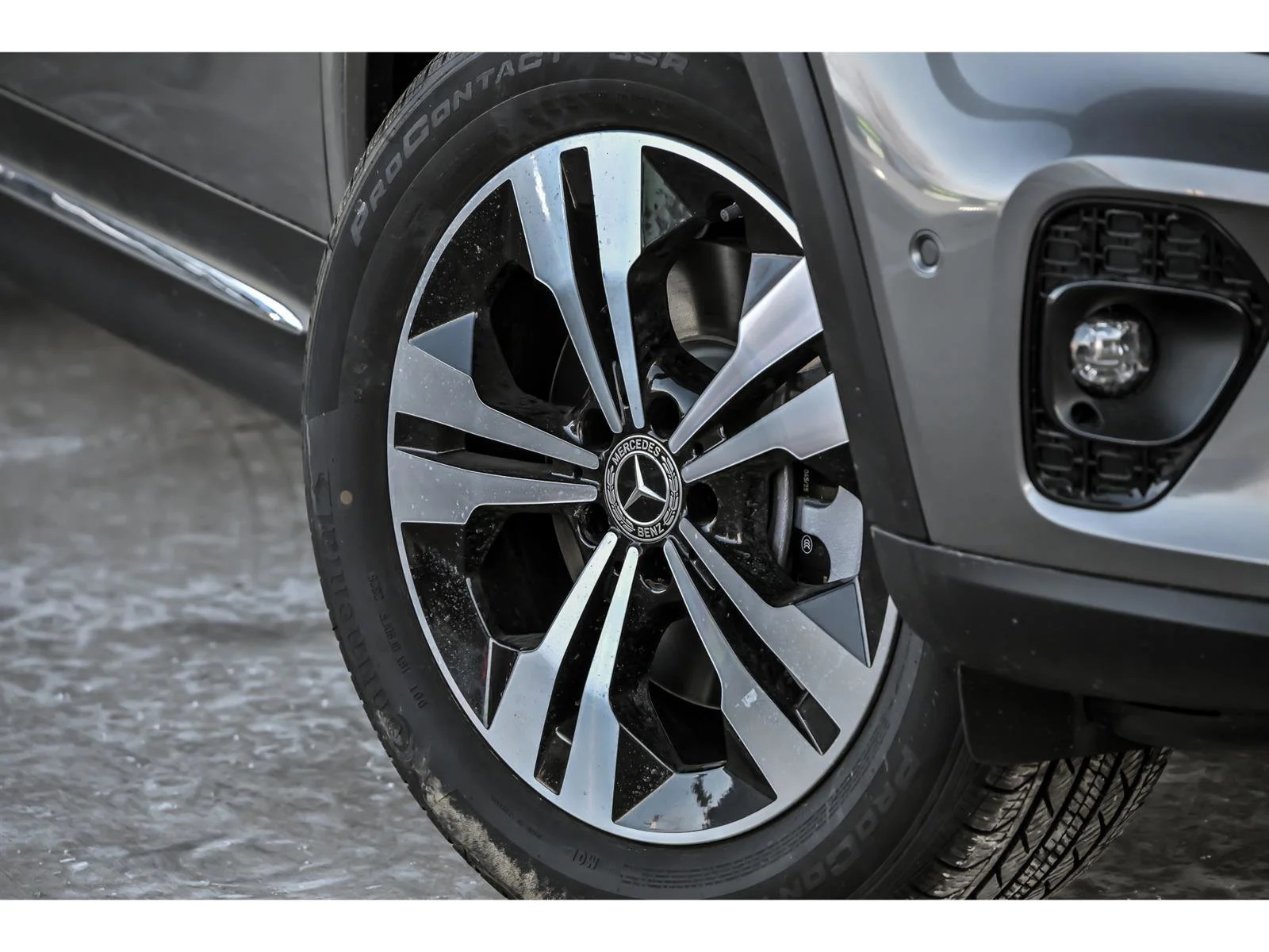 New 2026 Mountain Grey Metallic Mercedes-Benz GLB 250 image 29