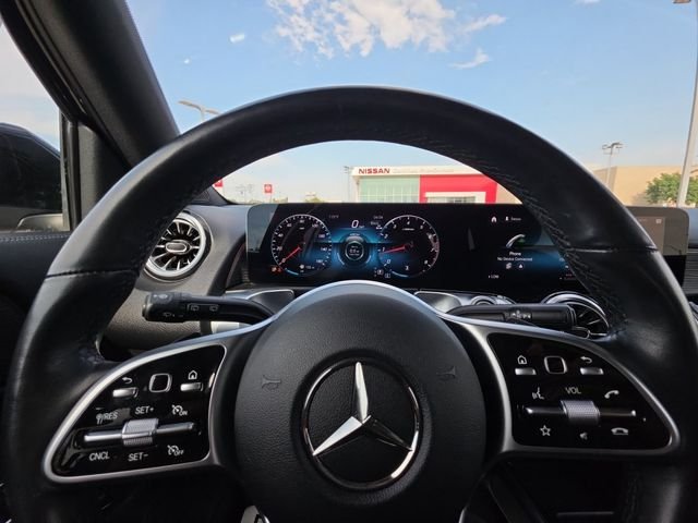 Used 2023 Black Mercedes-Benz GLB 250 image 25