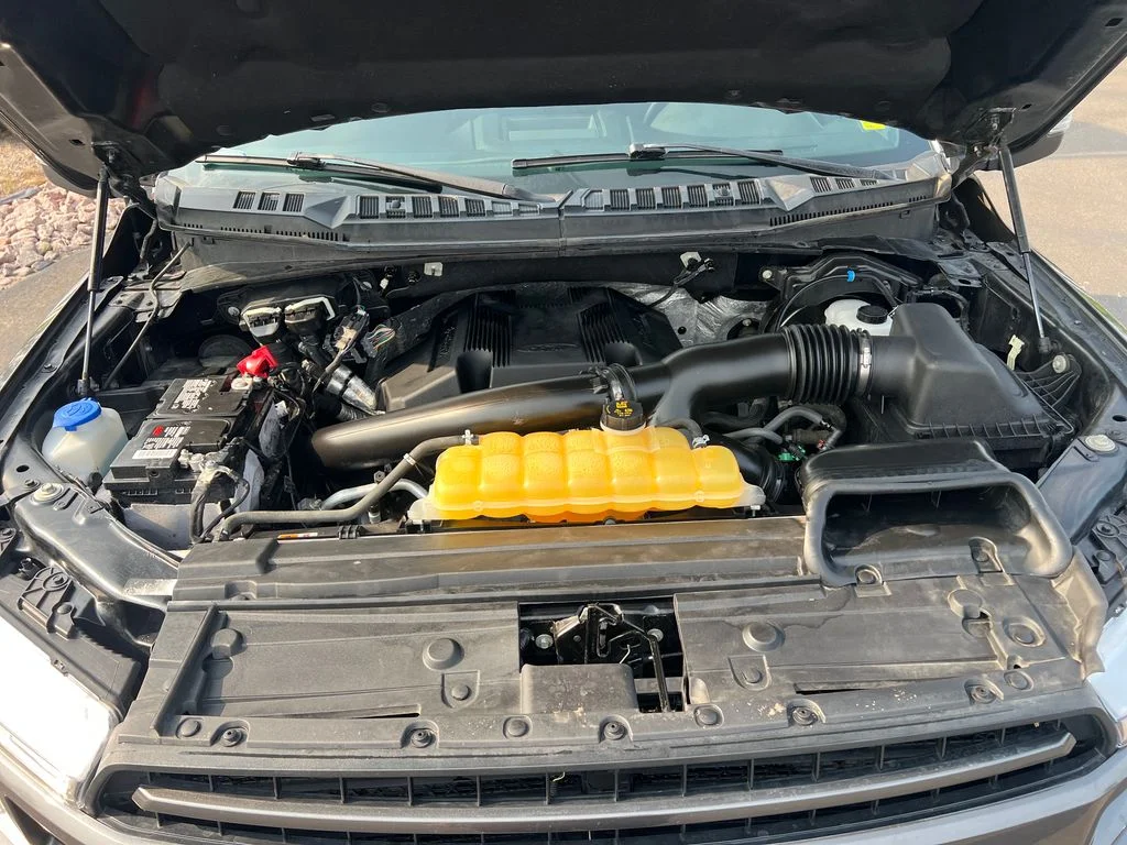 Used 2018 Gray Ford XLT image 46