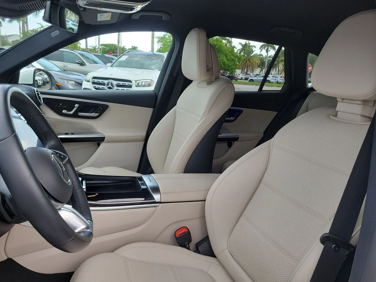 Certified Used 2023 White Mercedes-Benz GLC 300 image 22