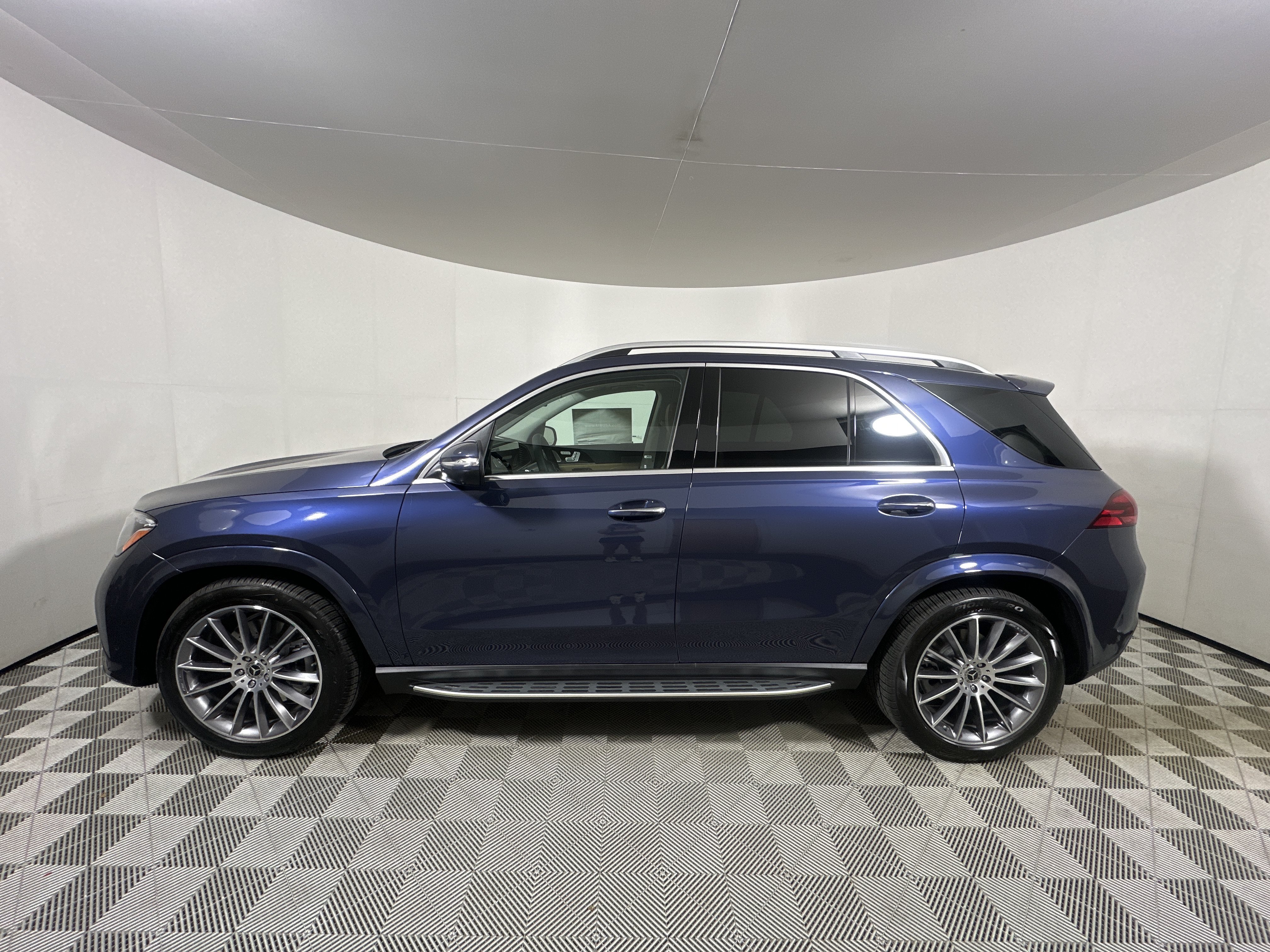New 2026 Twilight Blue Metallic Mercedes-Benz GLE 350 image 31