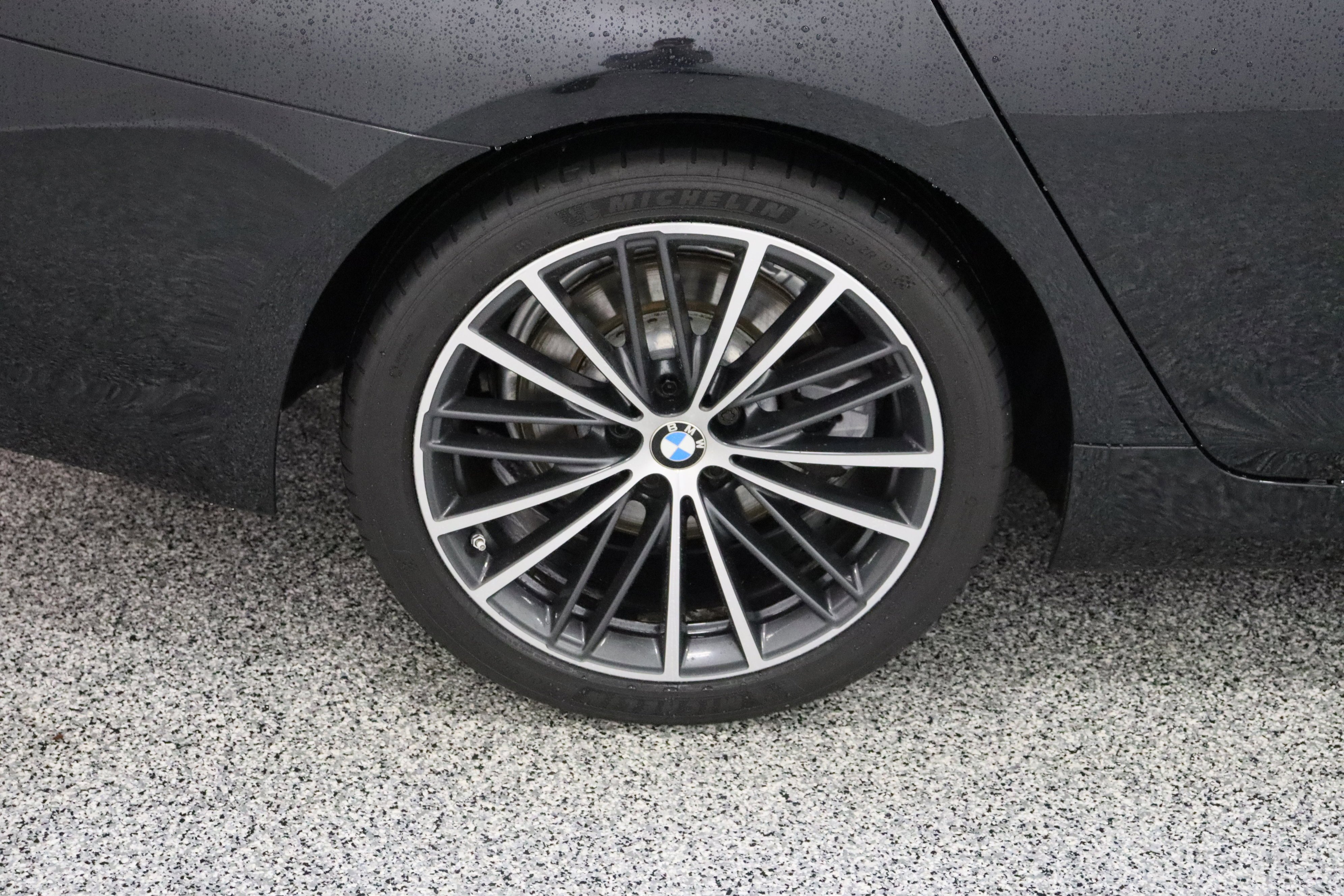 Used 2022 Black Sapphire Metallic BMW 530i xDrive 2.0T image 6