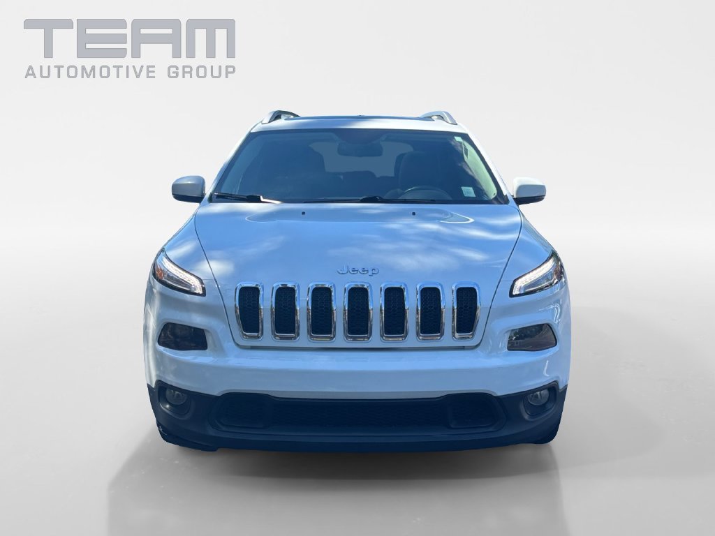 Certified Used 2017 White Jeep Latitude image 2