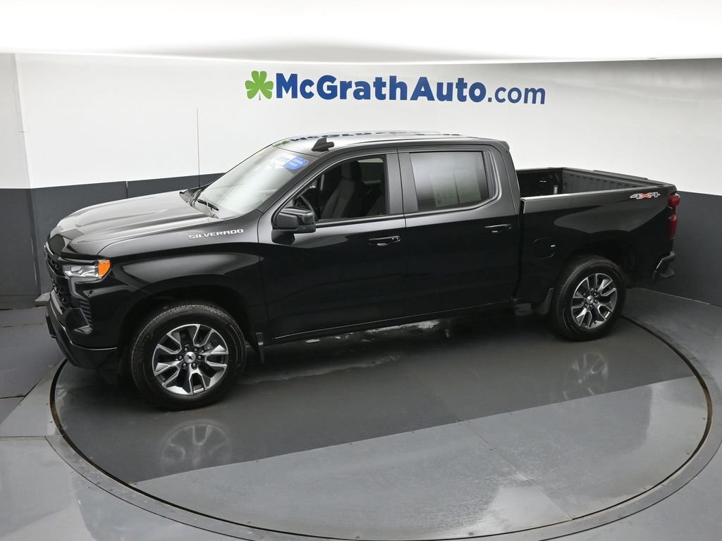 Used 2025 Black Chevrolet RST image 20