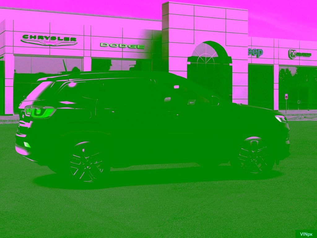 New 2026 Diamond Black Crystal Pearl-Coat Exterior Paint Jeep Limited image 15
