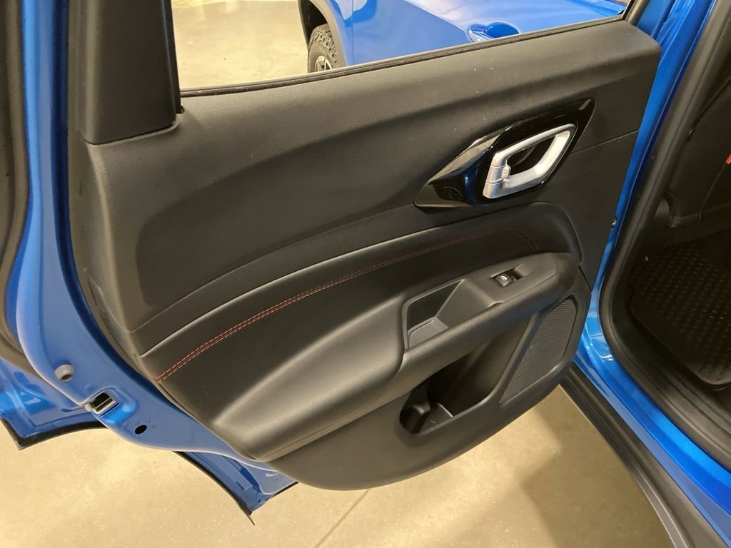 Used 2024 Hydro Blue Pearlcoat Jeep Trailhawk image 13