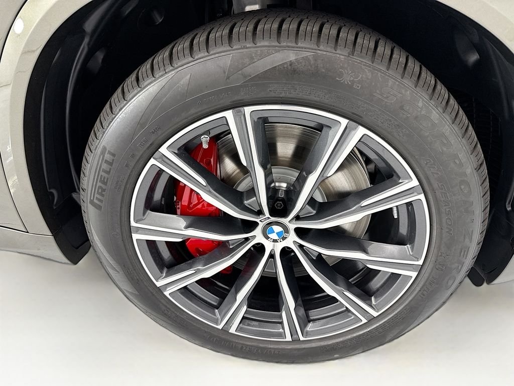 New 2026 Green Metallic BMW xDrive50e image 31