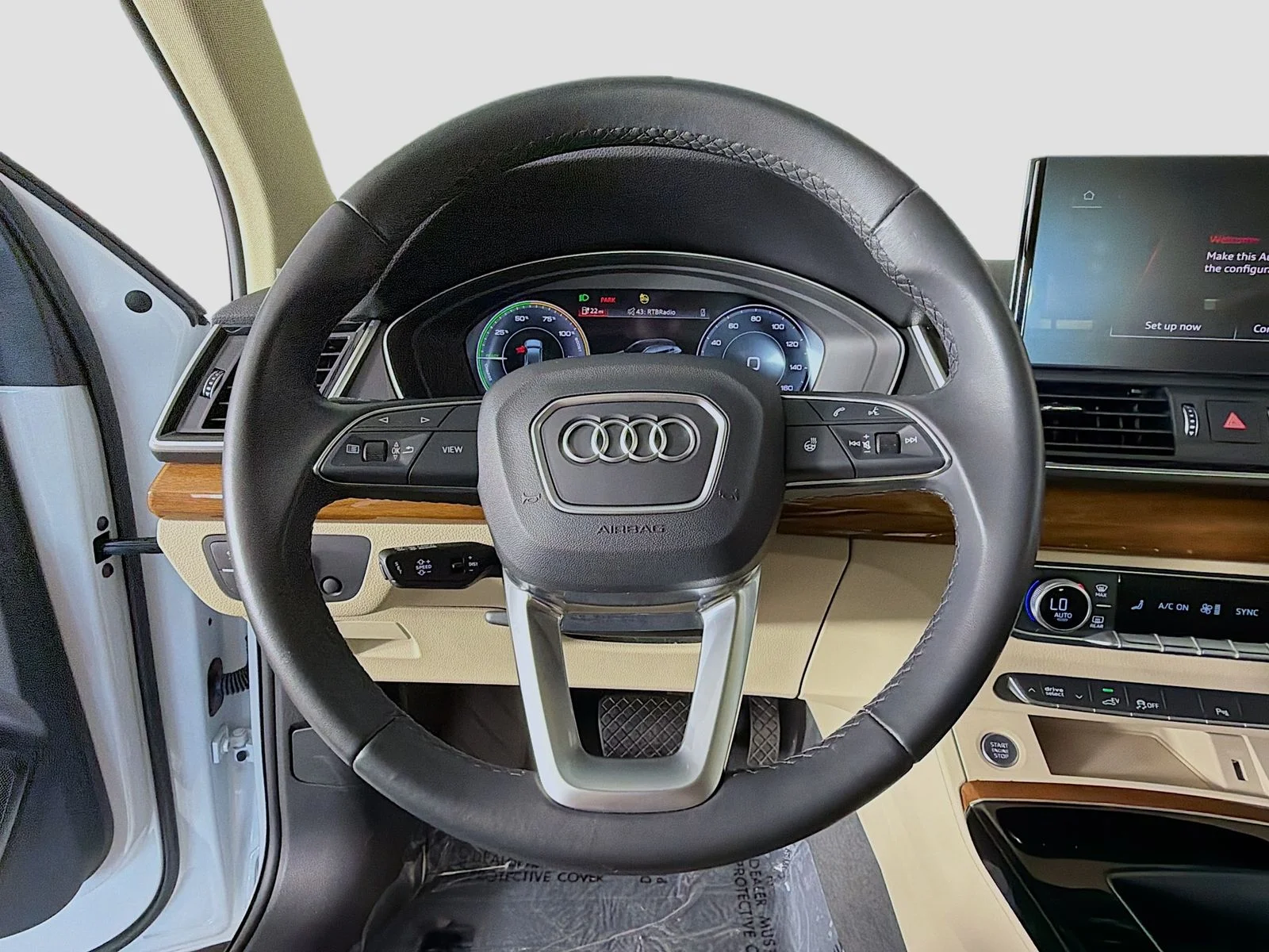 Used 2023 White Audi 55 Premium image 11