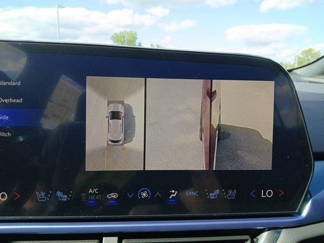 2025 Chevrolet Equinox EV LT - Photo 20