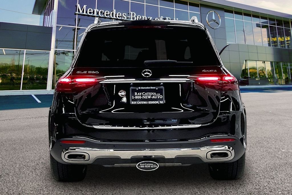 New 2026 Obsidian Black Metallic Mercedes-Benz GLE 580 image 4