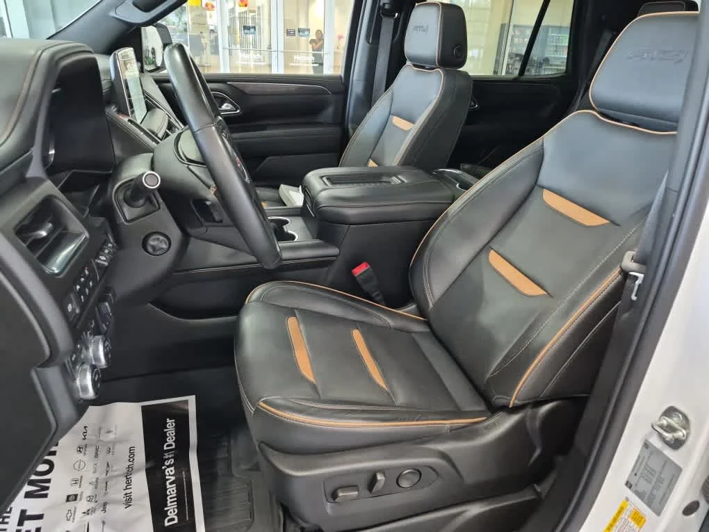 Used 2024 Summit White GMC AT4 image 13