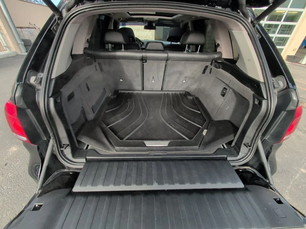 Used 2015 Black BMW xDrive35i image 16