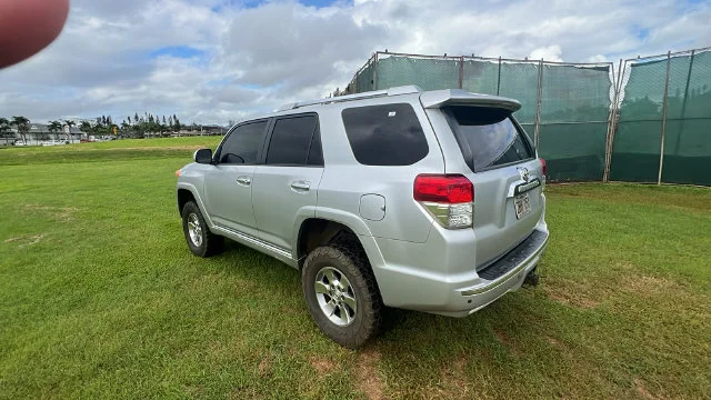 Used 2013 Silver Toyota Limited image 3