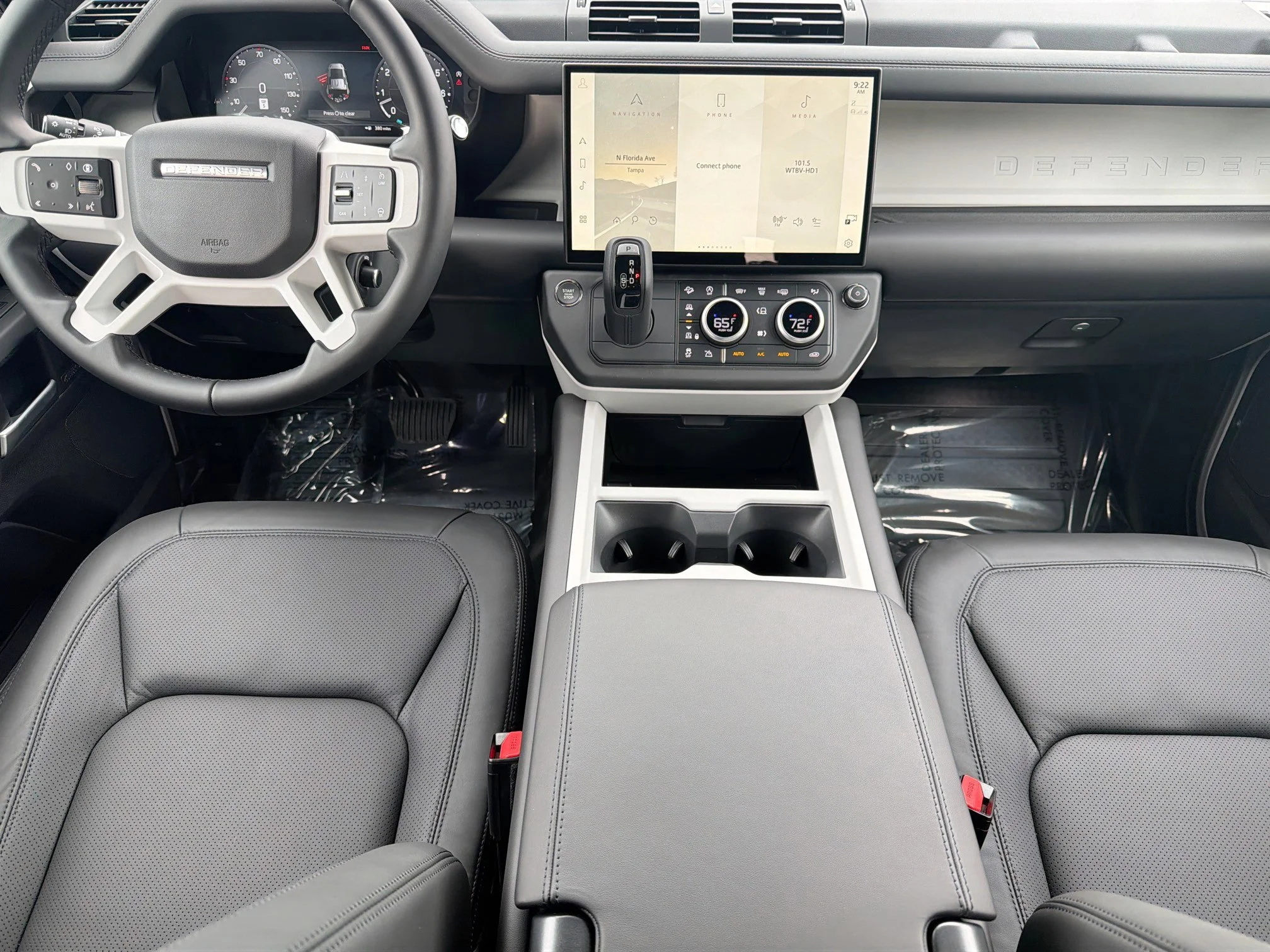 New 2026 Borasco Grey Metallic Land Rover X-Dynamic SE image 18