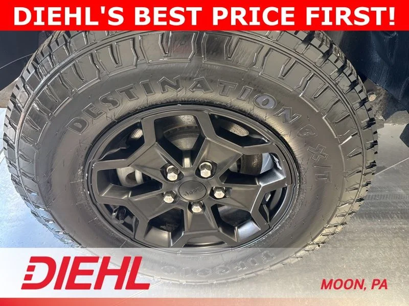 Used 2023 Silver Jeep Base 4xe image 9