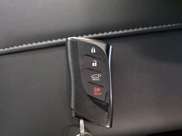 2026 Lexus LX 700h Overtrail - Photo 38