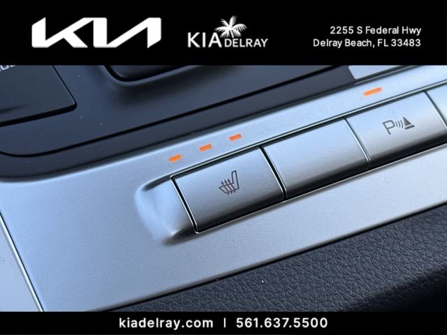 New 2026 Snow White Pearl Kia LXS image 23