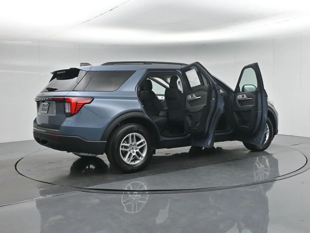 New 2026 Vapor Blue Metallic Ford Active image 5