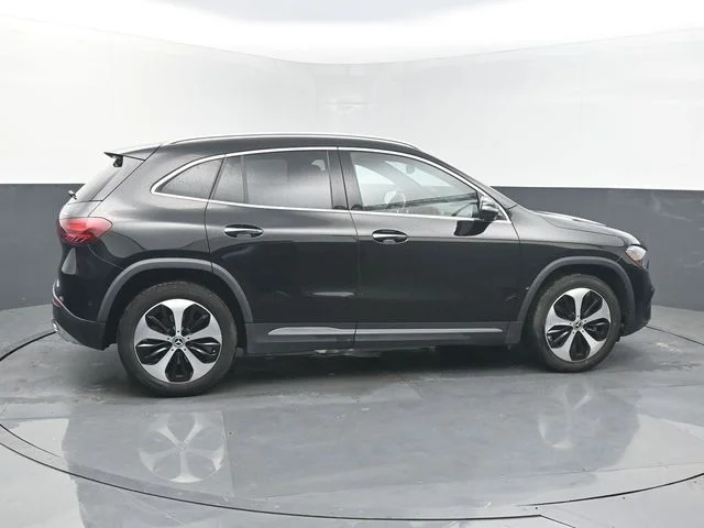 Used 2025 Black Mercedes-Benz GLA 250 image 7