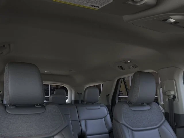 New 2026 Space White Metallic Ford Active image 45