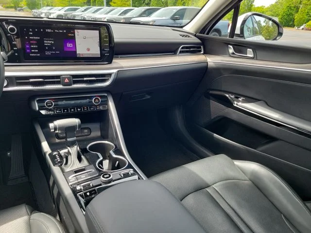 2023 Kia K5 EX - Photo 10