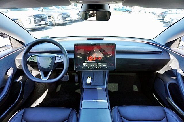 Used 2025  Tesla Long Range image 18