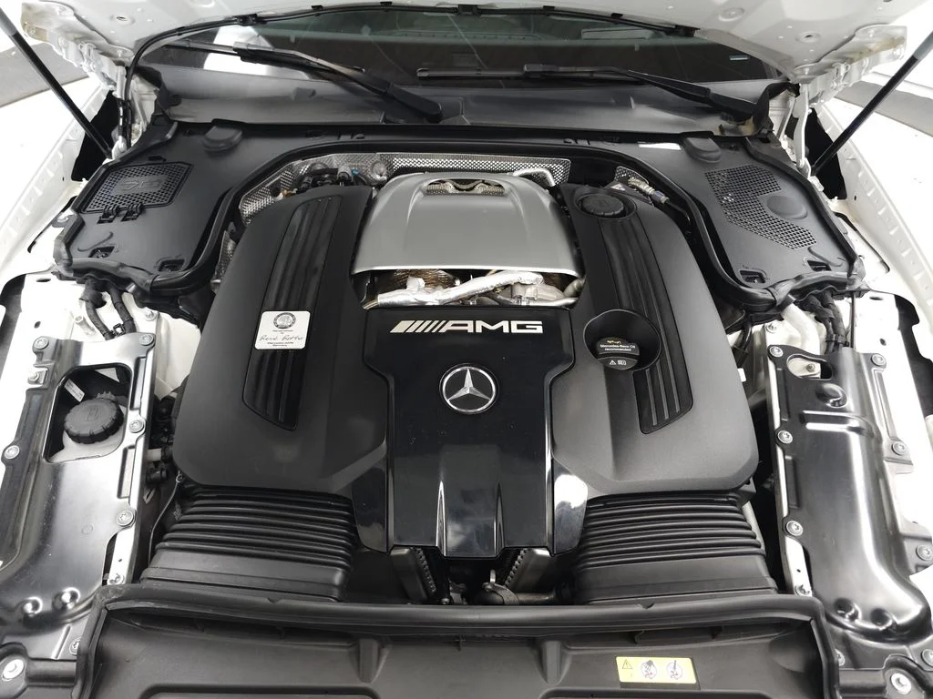 Used 2022 MANUFAKTUR Moonlight White Magno Mercedes-Benz SL 63 AMG® image 38