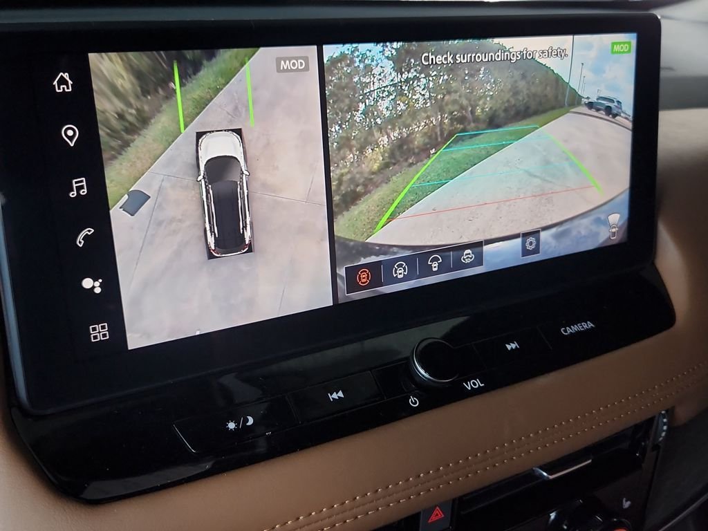 New 2026 Everest White Pearl TriCoat / Super Black Two-tone Nissan Platinum AWD image 17