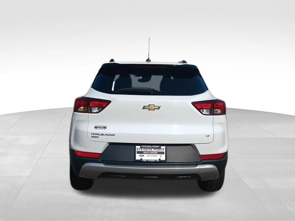 Used 2021 Summit White Chevrolet LT image 5