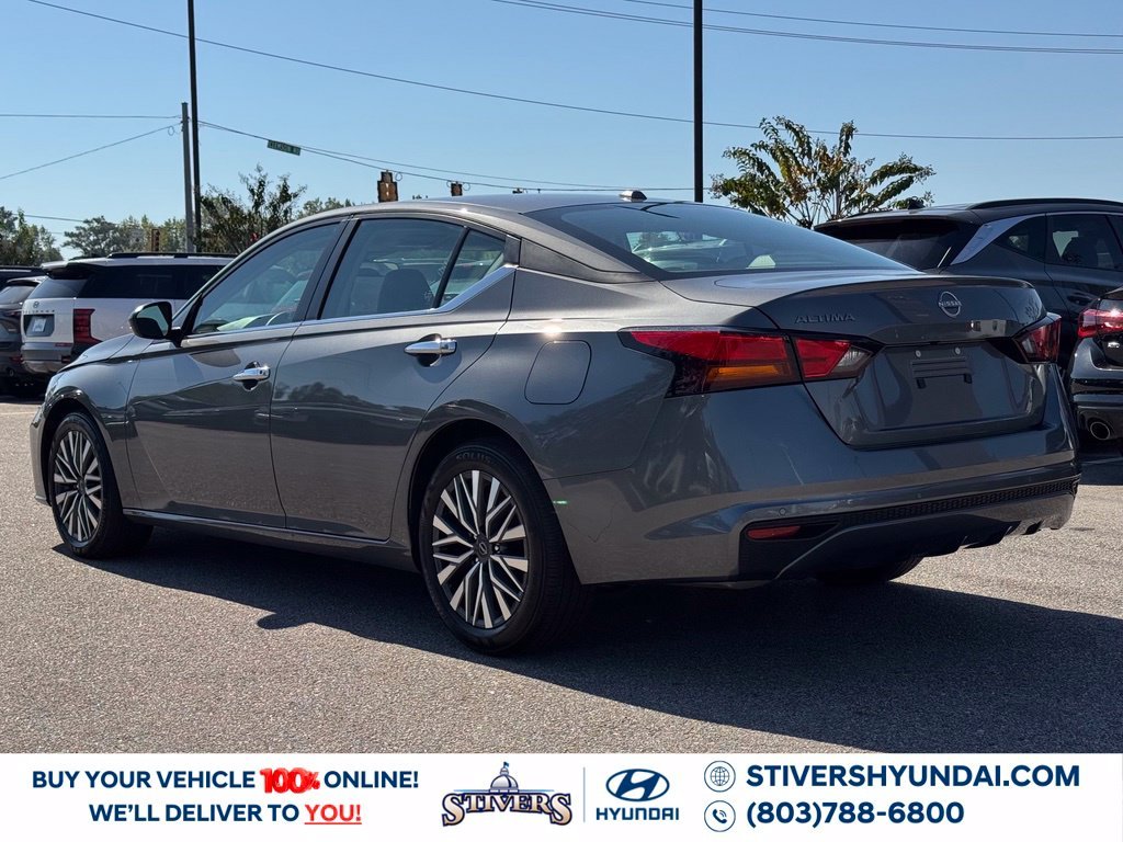 2025 Nissan Altima SV - Photo 11