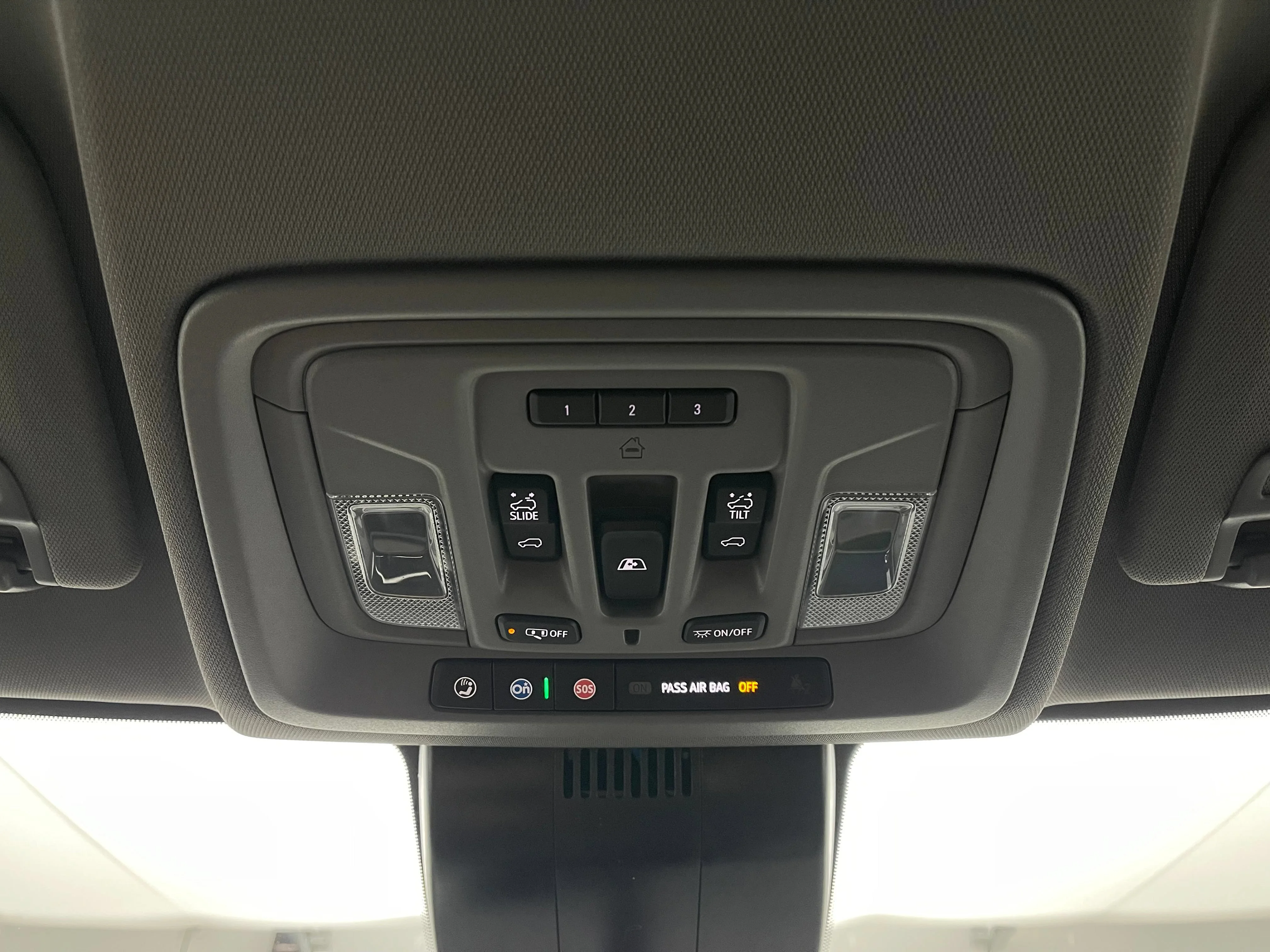 Used 2024 Onyx Black GMC Denali image 26