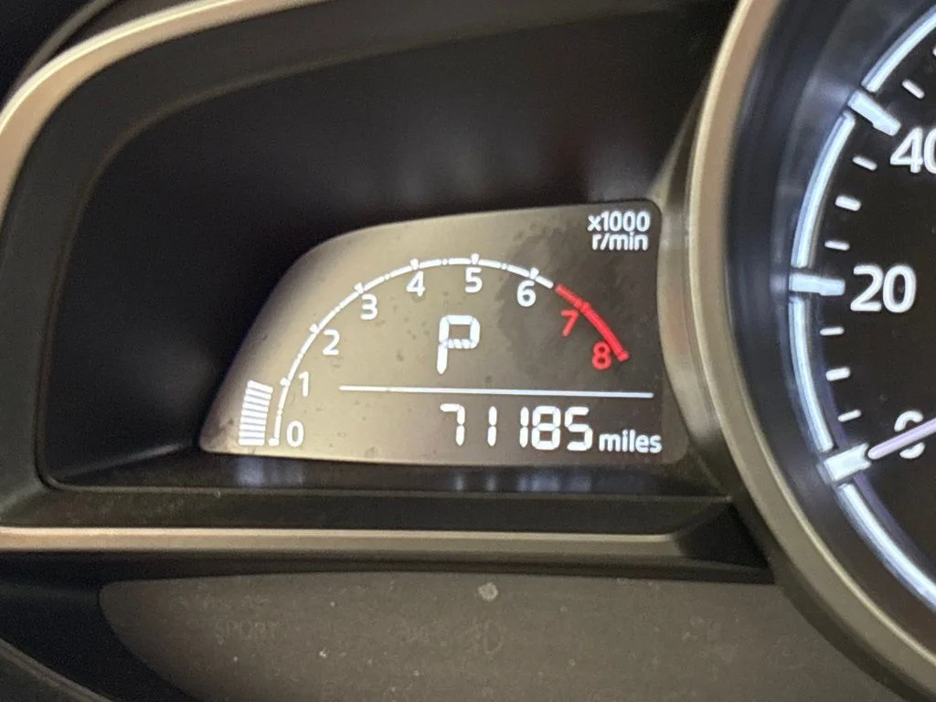 Used 2017 Red Mazda Sport image 27