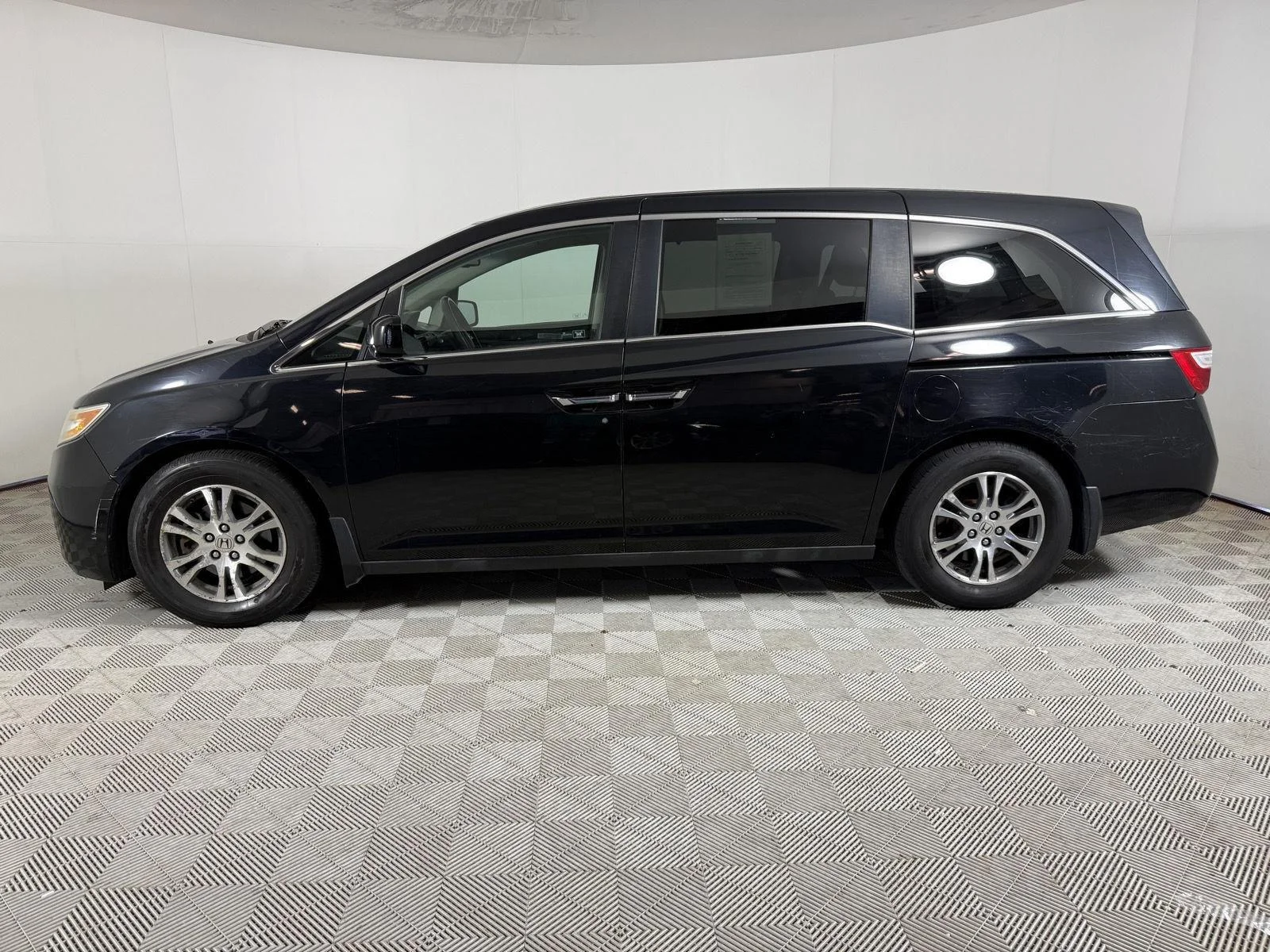Used 2012 Crystal Black Pearl Honda EX-L image 4