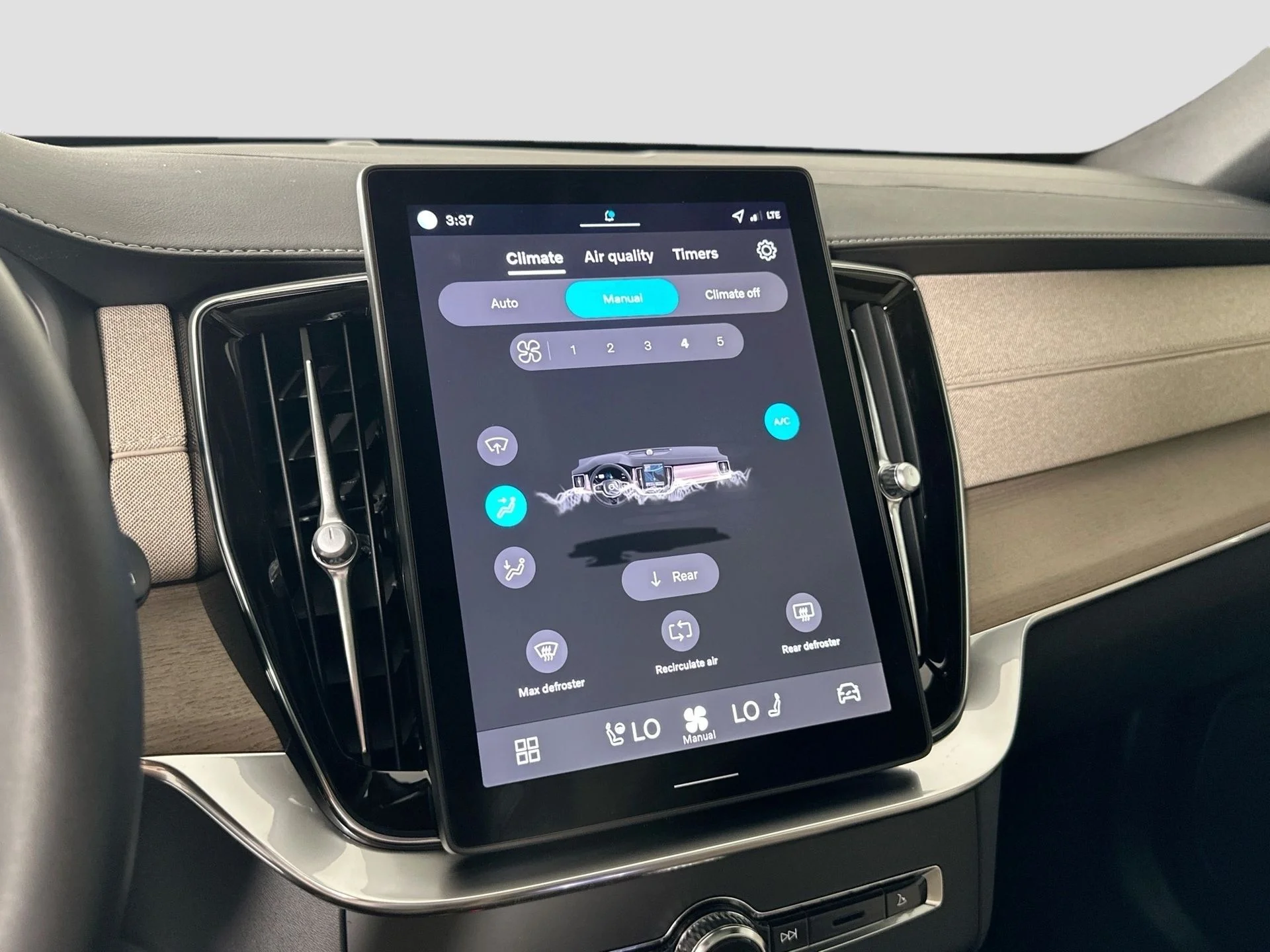 2026 Volvo XC90 Core - Photo 15