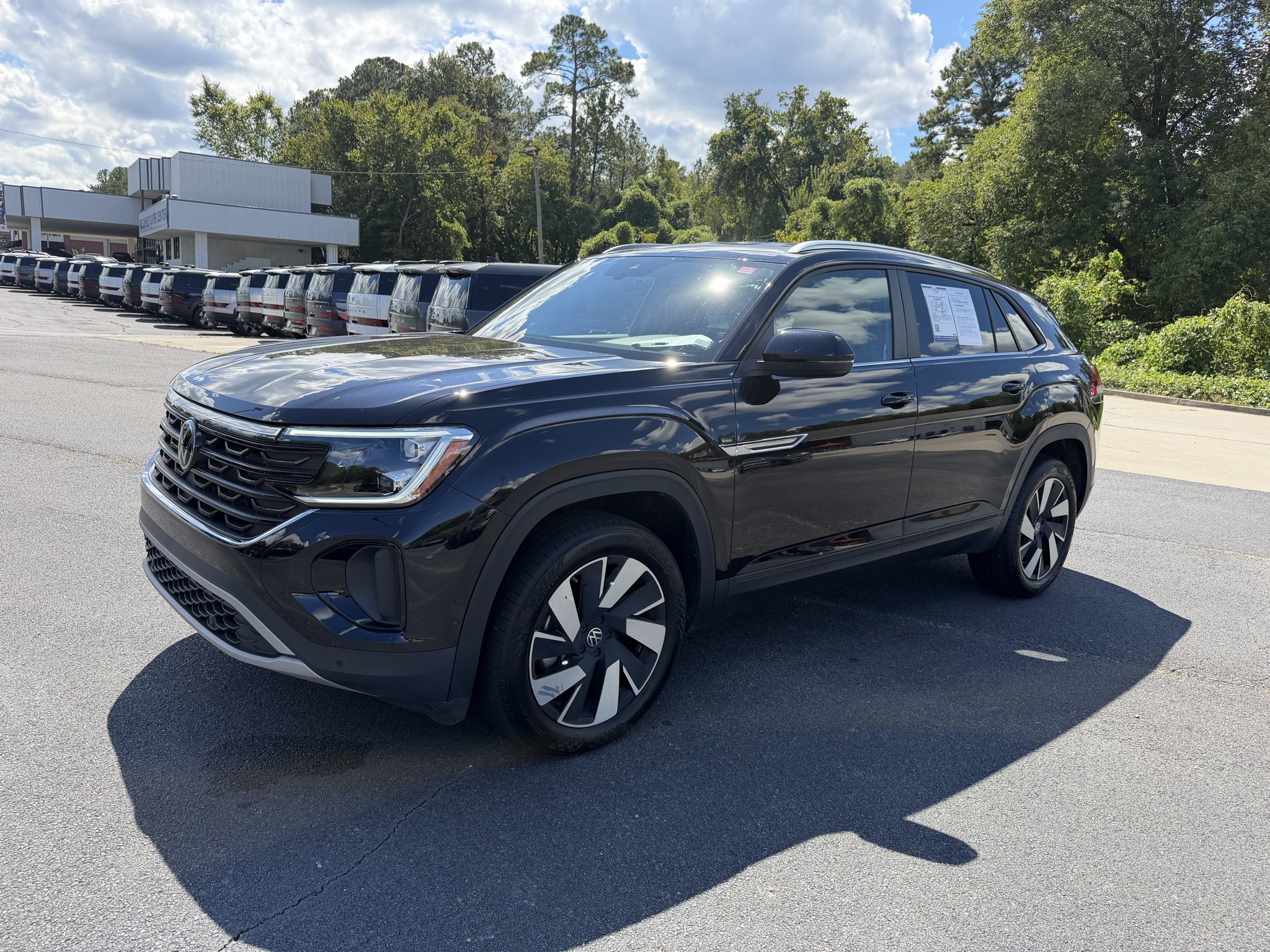 2026 Volkswagen Atlas Cross Sport SE w/Tech
