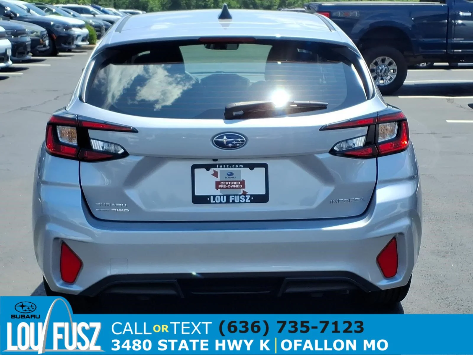 Used 2025 Ice Silver Metallic Subaru Base image 30