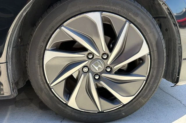 Used 2019 Crystal Black Pearl Honda Touring image 5