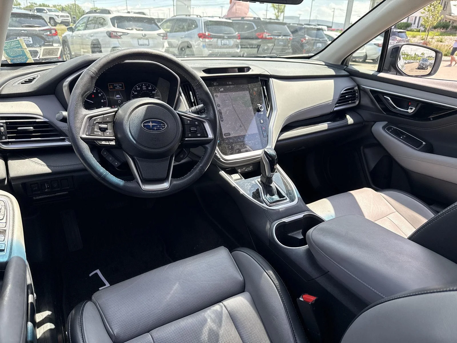 Used 2021 Ice Silver Metallic Subaru Limited image 6