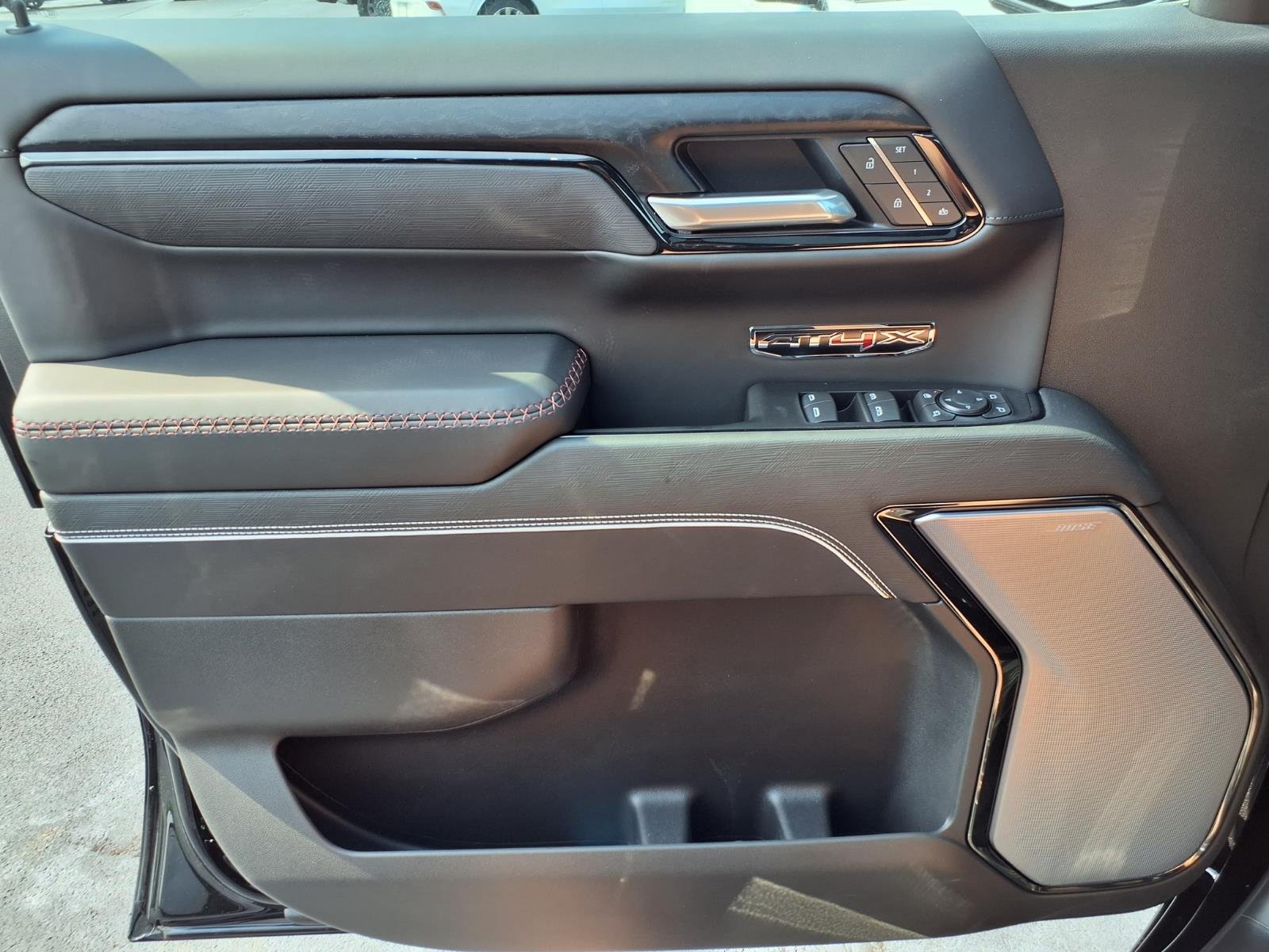 2026 GMC Sierra 1500 AT4X - Photo 11