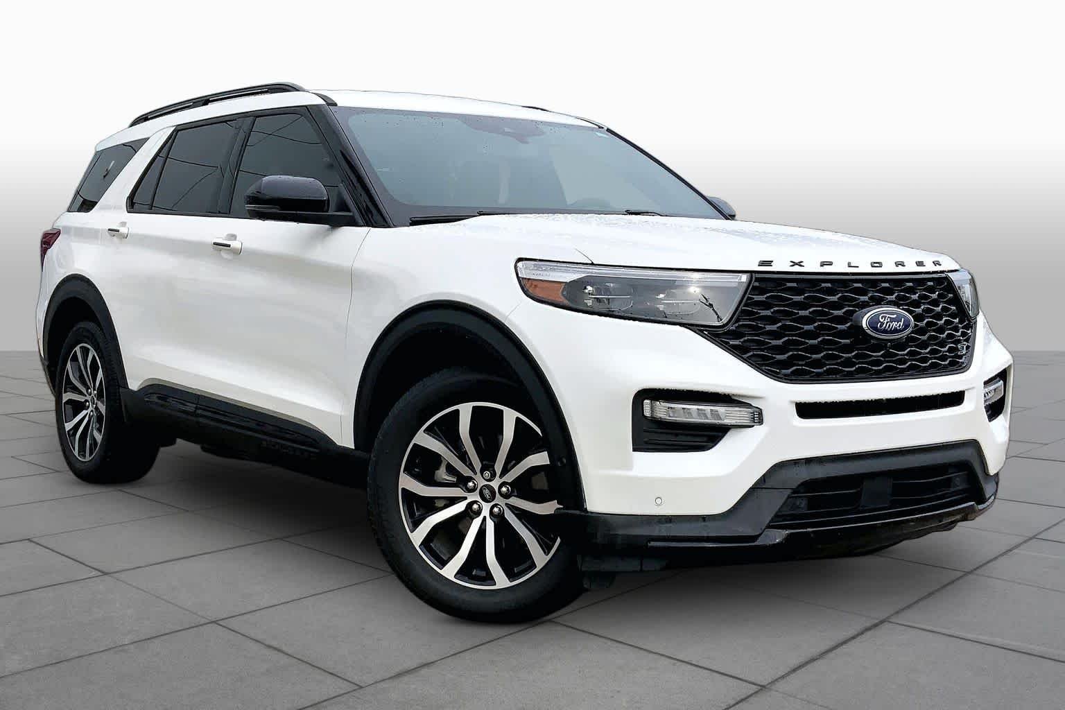 Used 2020 Star White Metallic Tri-Coat Ford ST image 3