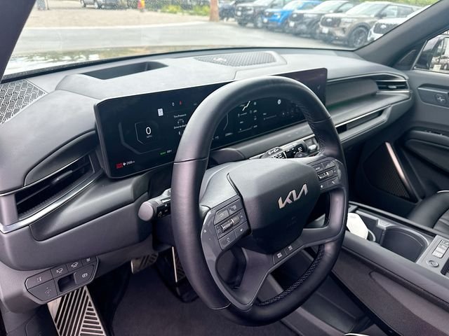 Certified Used 2024 Aurora Black Pearl Kia GT-Line image 9